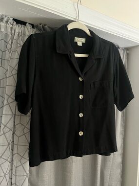 Women’s Tommy Bahama Black Short-Sleeve Silk Button-Up XS